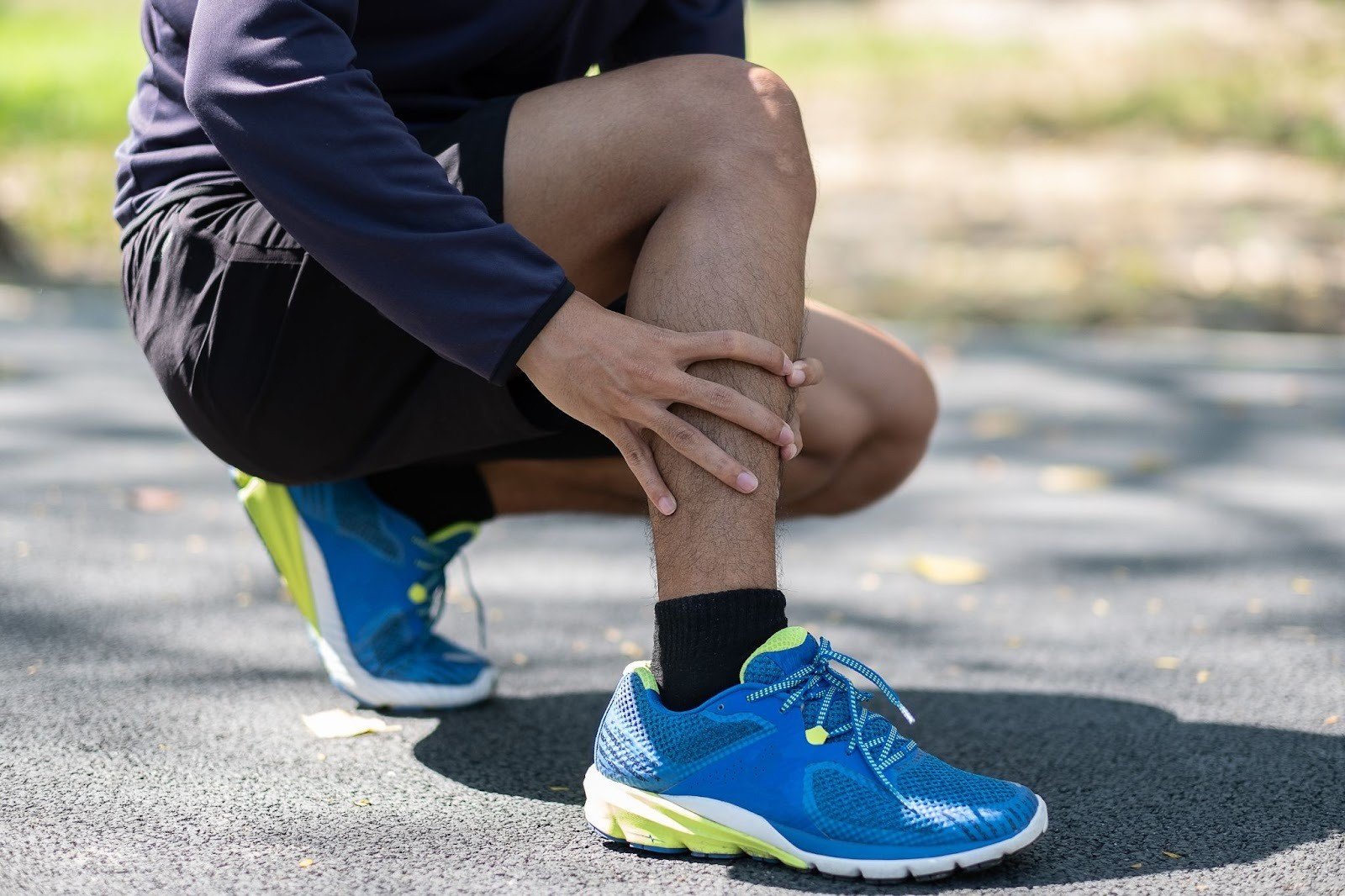 Why muscles feel tighter in cold weather and how heat therapy helps